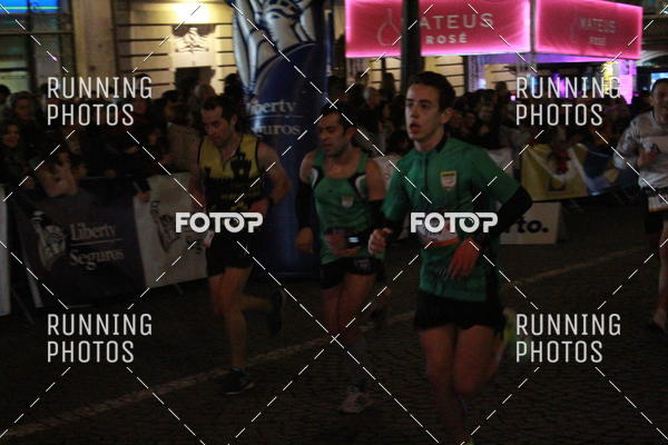 Buy your photos of the eventS�o Silvestre Porto 2019 on Fotop