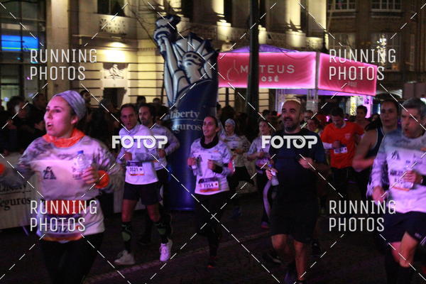 Buy your photos of the eventS�o Silvestre Porto 2019 on Fotop