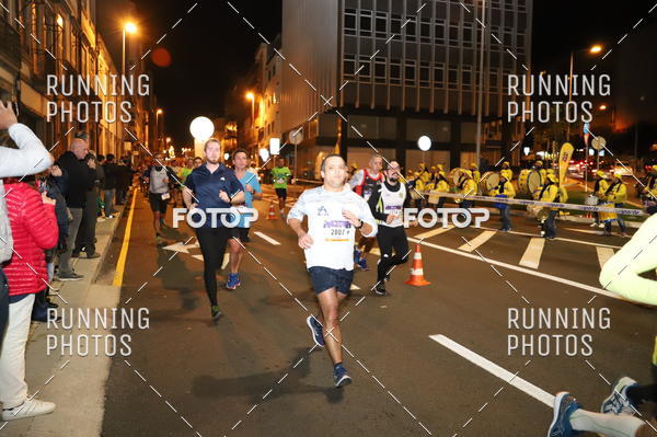 Buy your photos of the eventS�o Silvestre Porto 2019 on Fotop