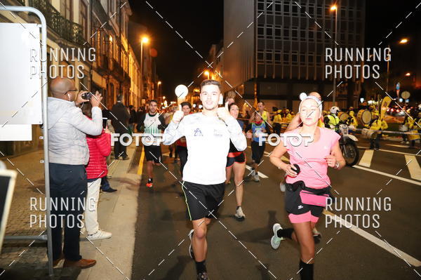 Buy your photos of the eventS�o Silvestre Porto 2019 on Fotop