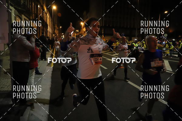 Buy your photos of the eventS�o Silvestre Porto 2019 on Fotop