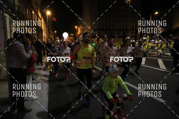 Buy your photos of the eventS�o Silvestre Porto 2019 on Fotop