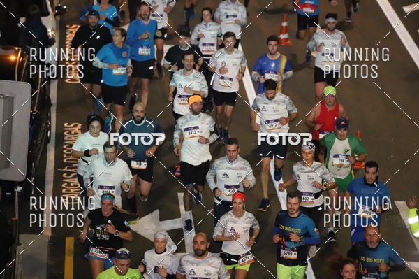 Buy your photos of the eventS�o Silvestre Porto 2019 on Fotop