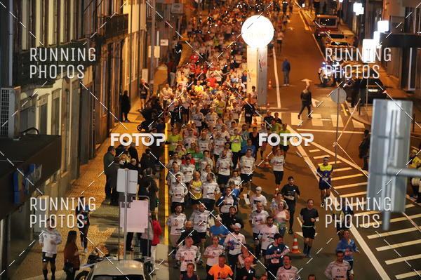 Buy your photos of the eventS�o Silvestre Porto 2019 on Fotop