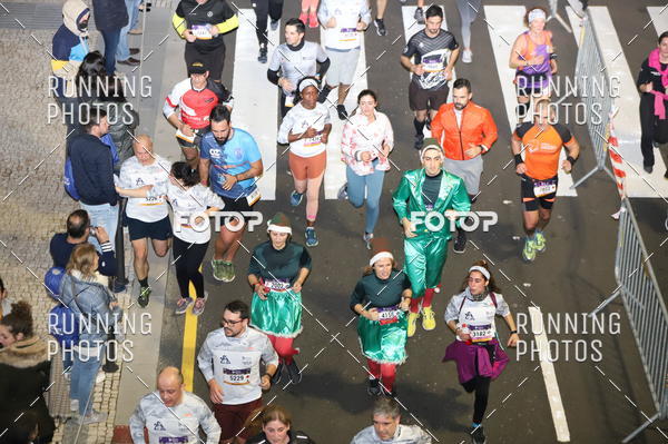 Buy your photos of the eventS�o Silvestre Porto 2019 on Fotop