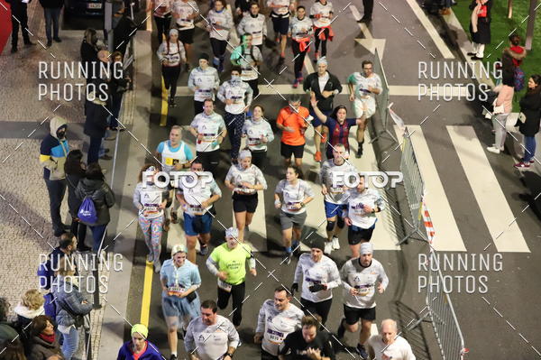 Buy your photos of the eventS�o Silvestre Porto 2019 on Fotop