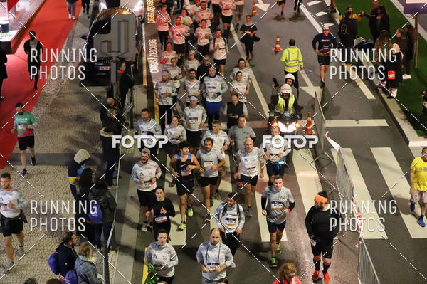 Buy your photos of the eventS�o Silvestre Porto 2019 on Fotop