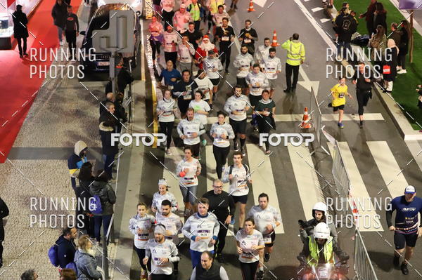Buy your photos of the eventS�o Silvestre Porto 2019 on Fotop