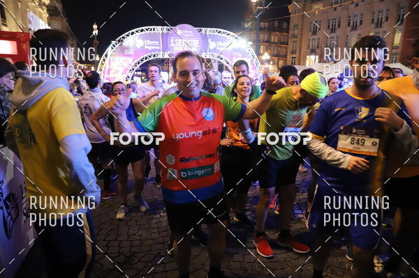 Buy your photos of the eventS�o Silvestre Porto 2019 on Fotop