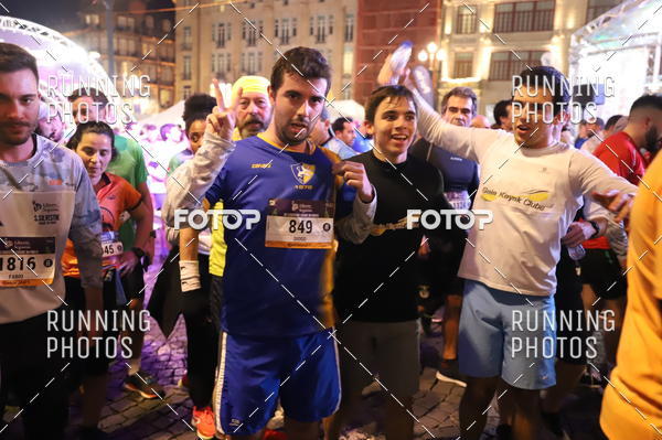 Buy your photos of the eventS�o Silvestre Porto 2019 on Fotop