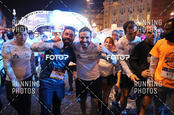 Buy your photos of the eventS�o Silvestre Porto 2019 on Fotop