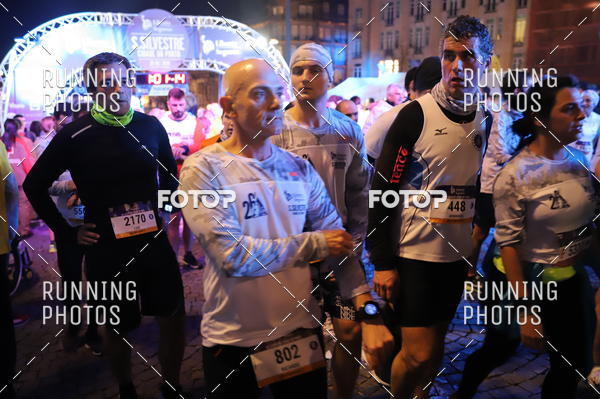 Buy your photos of the eventS�o Silvestre Porto 2019 on Fotop