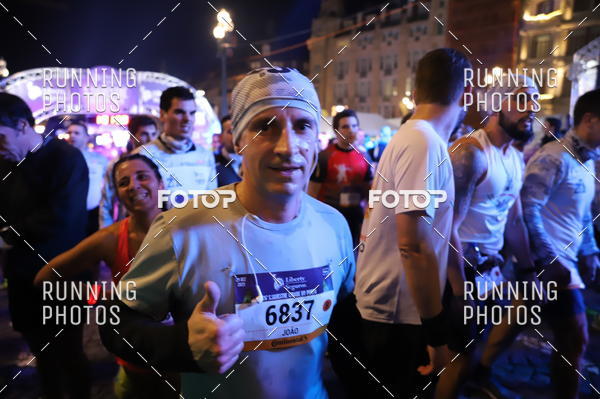 Buy your photos of the eventS�o Silvestre Porto 2019 on Fotop