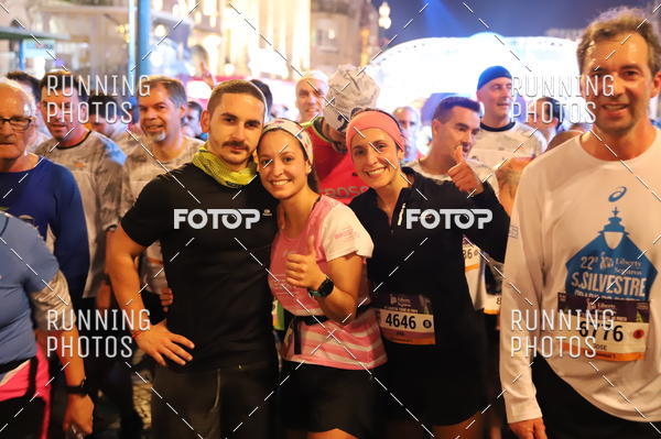 Buy your photos of the eventS�o Silvestre Porto 2019 on Fotop