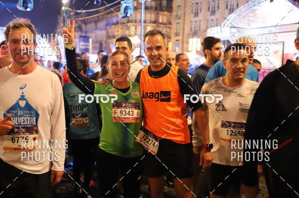 Buy your photos of the eventS�o Silvestre Porto 2019 on Fotop