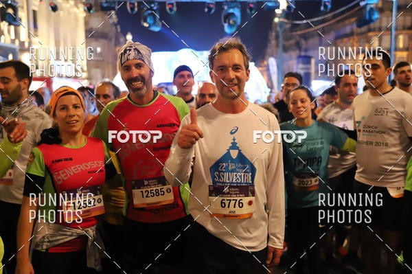 Buy your photos of the eventS�o Silvestre Porto 2019 on Fotop