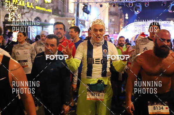 Buy your photos of the eventS�o Silvestre Porto 2019 on Fotop