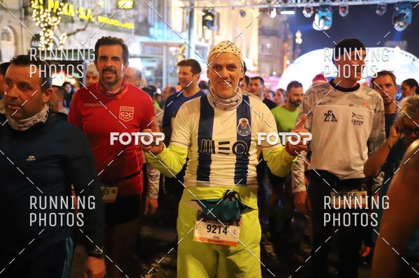 Buy your photos of the eventS�o Silvestre Porto 2019 on Fotop