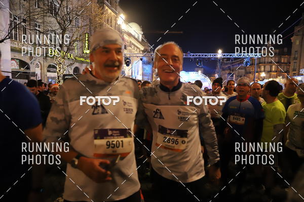 Buy your photos of the eventS�o Silvestre Porto 2019 on Fotop