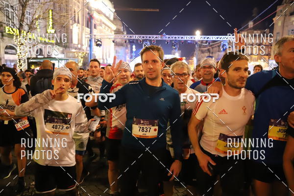 Buy your photos of the eventS�o Silvestre Porto 2019 on Fotop