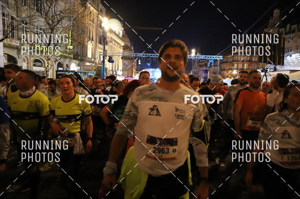 Buy your photos of the eventS�o Silvestre Porto 2019 on Fotop