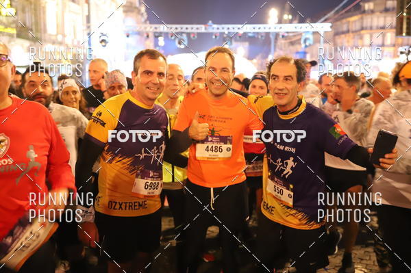 Buy your photos of the eventS�o Silvestre Porto 2019 on Fotop