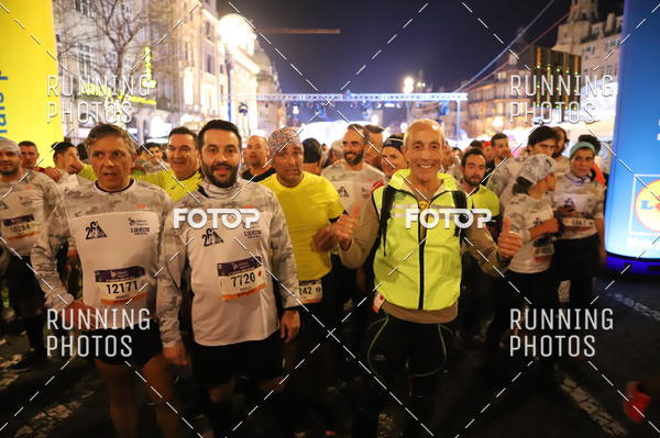 Buy your photos of the eventS�o Silvestre Porto 2019 on Fotop