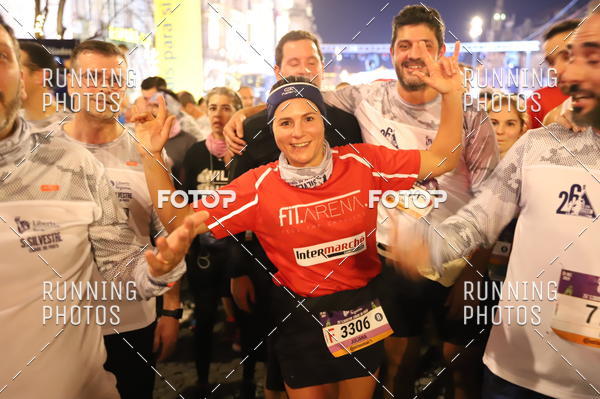 Buy your photos of the eventS�o Silvestre Porto 2019 on Fotop