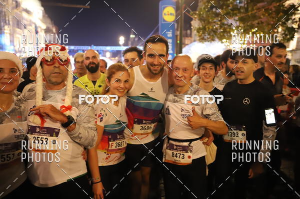 Buy your photos of the eventS�o Silvestre Porto 2019 on Fotop