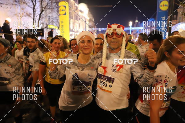 Buy your photos of the eventS�o Silvestre Porto 2019 on Fotop