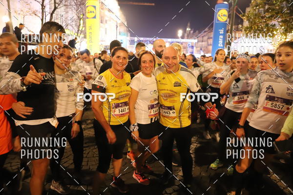 Buy your photos of the eventS�o Silvestre Porto 2019 on Fotop