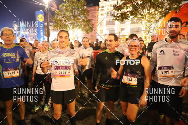 Buy your photos of the eventS�o Silvestre Porto 2019 on Fotop