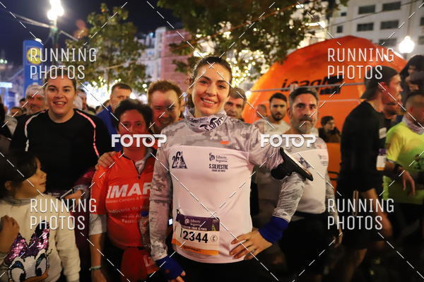 Buy your photos of the eventS�o Silvestre Porto 2019 on Fotop