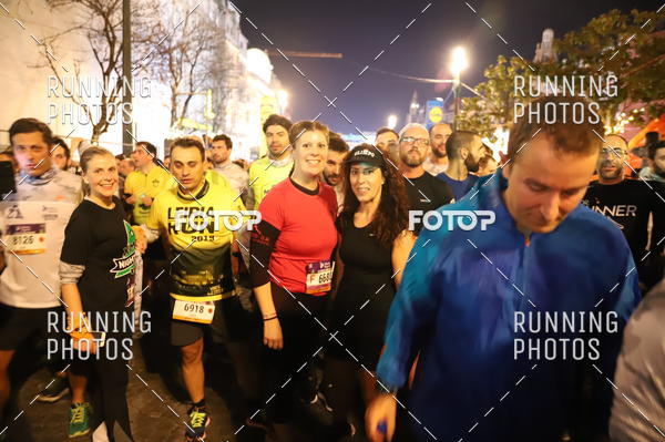 Buy your photos of the eventS�o Silvestre Porto 2019 on Fotop