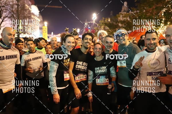 Buy your photos of the eventS�o Silvestre Porto 2019 on Fotop