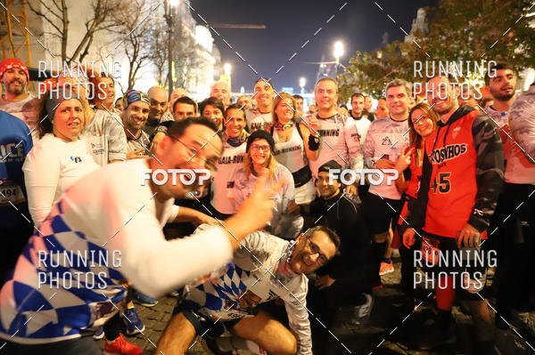 Buy your photos of the eventS�o Silvestre Porto 2019 on Fotop