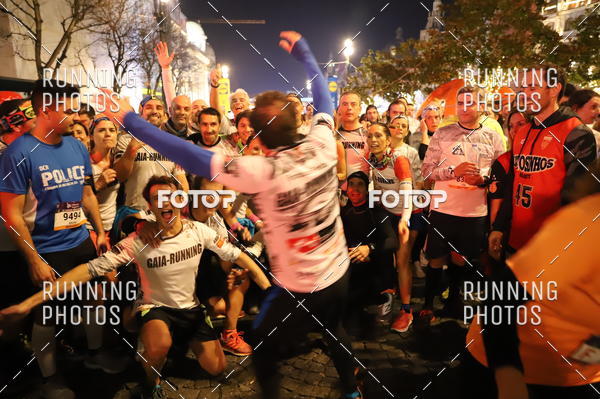 Buy your photos of the eventS�o Silvestre Porto 2019 on Fotop