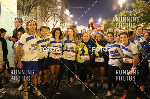 Buy your photos of the eventS�o Silvestre Porto 2019 on Fotop