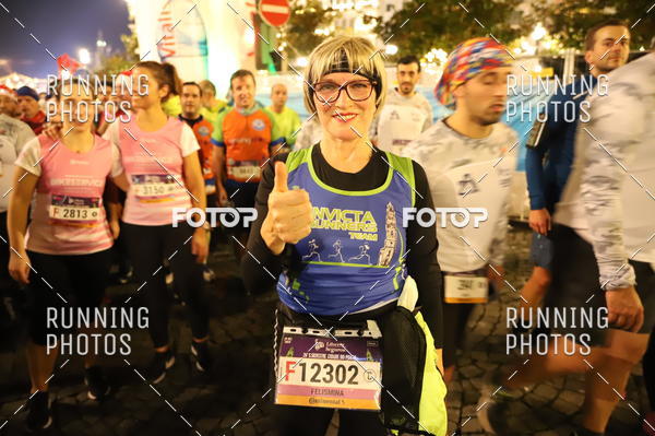 Buy your photos of the eventS�o Silvestre Porto 2019 on Fotop