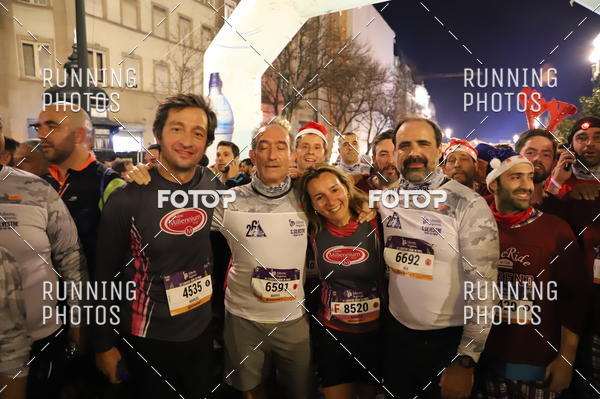 Buy your photos of the eventS�o Silvestre Porto 2019 on Fotop