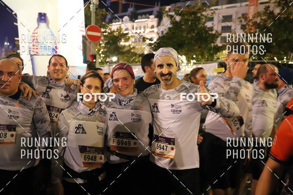 Buy your photos of the eventS�o Silvestre Porto 2019 on Fotop
