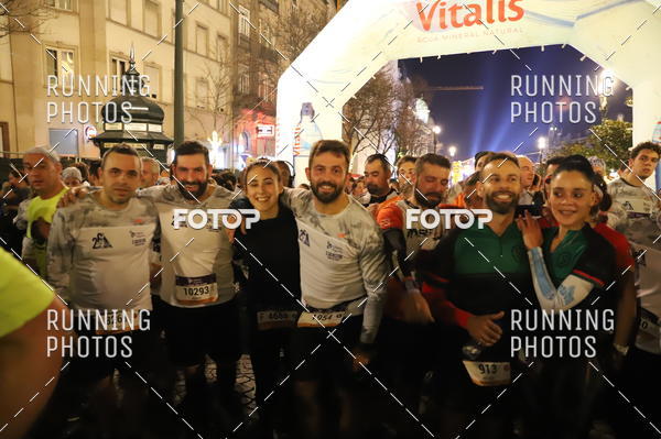 Buy your photos of the eventS�o Silvestre Porto 2019 on Fotop