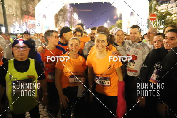 Buy your photos of the eventS�o Silvestre Porto 2019 on Fotop