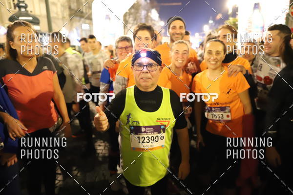 Buy your photos of the eventS�o Silvestre Porto 2019 on Fotop