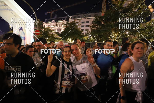 Buy your photos of the eventS�o Silvestre Porto 2019 on Fotop