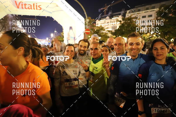 Buy your photos of the eventS�o Silvestre Porto 2019 on Fotop