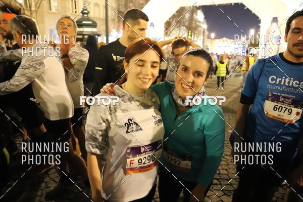 Buy your photos of the eventS�o Silvestre Porto 2019 on Fotop