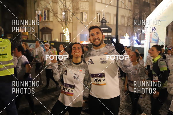 Buy your photos of the eventS�o Silvestre Porto 2019 on Fotop