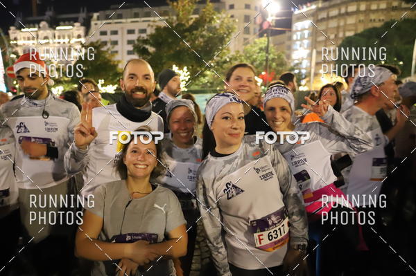Buy your photos of the eventS�o Silvestre Porto 2019 on Fotop