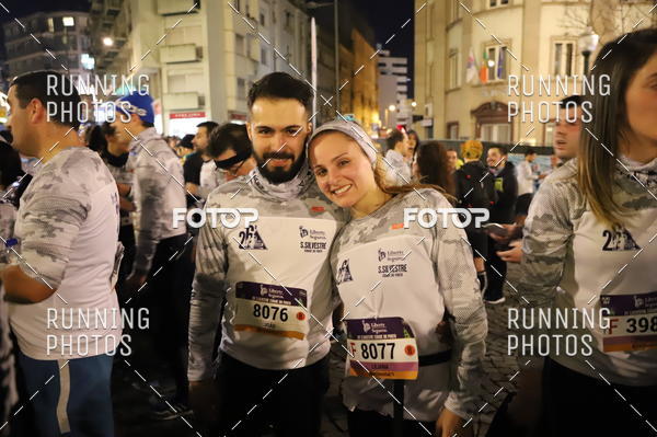 Buy your photos of the eventS�o Silvestre Porto 2019 on Fotop